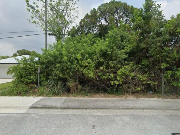 6765 1st Street, Jupiter, FL 33458