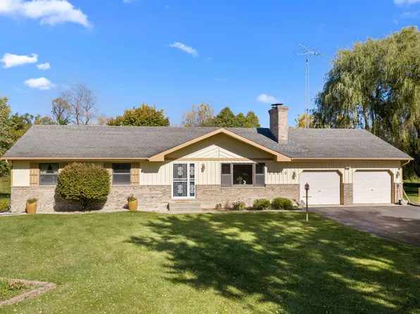 23210 Norma Ln, Harvard, IL 60033