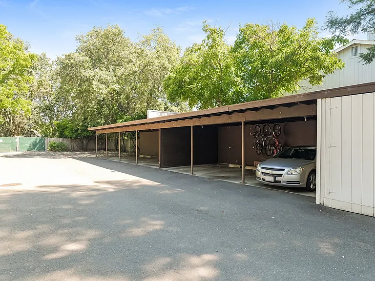 48 Lark Center Dr — Photo 20