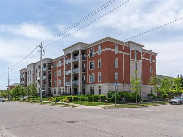155 Commonwealth St #205, Kitchener, ON N2E 0G5
