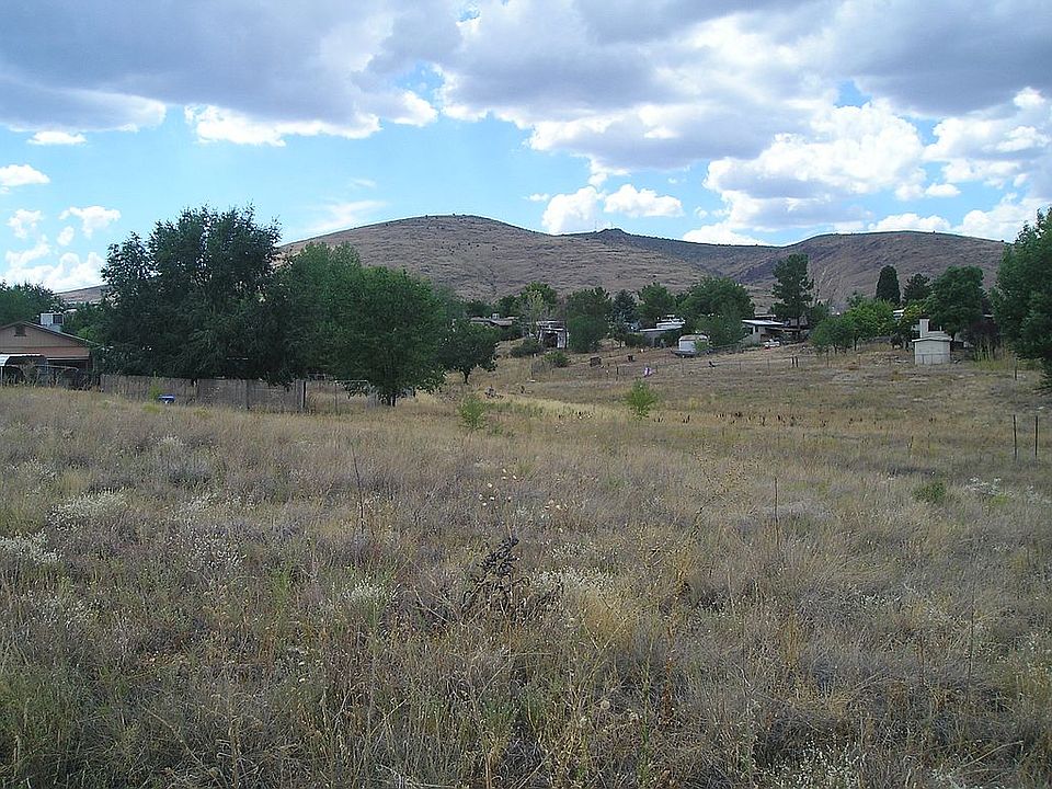 1st image of 3654 N Starlight Dr