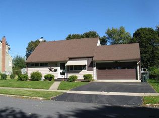 113 Oakleigh Dr, York, PA 17402