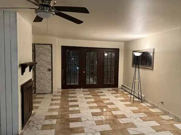 2314 Century Point Ln APT F, Glendale Heights, IL 60139