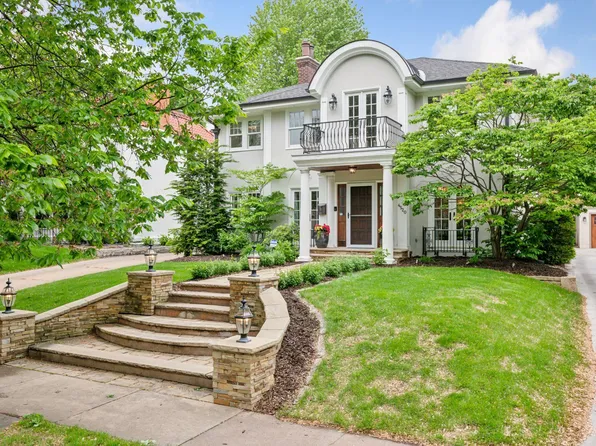 4520 Casco Ave, Edina, MN 55424