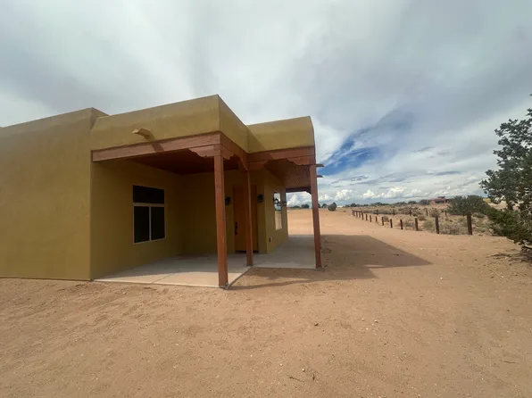 7305 Hapsburg Rd NE #B, Rio Rancho, NM 87144