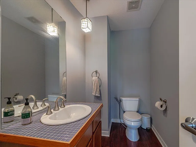 1440 Marshall St NE — Photo 7