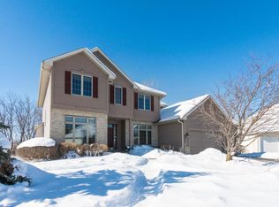 4905 Rosewood Ln N, Plymouth, MN 55442