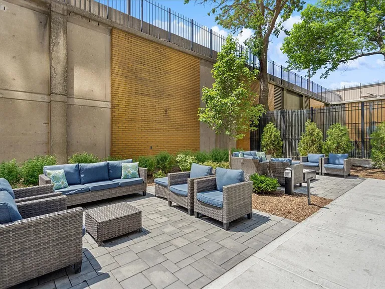 3950 N Lake Shore Dr #627E — Photo 21
