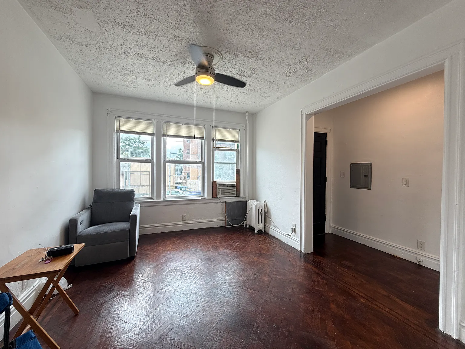 2 bed, 800 sqft, $2,100 — Photo 4