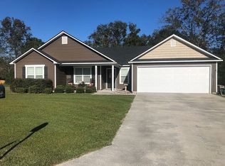135 Covey Ln SE, Moultrie, GA 31788