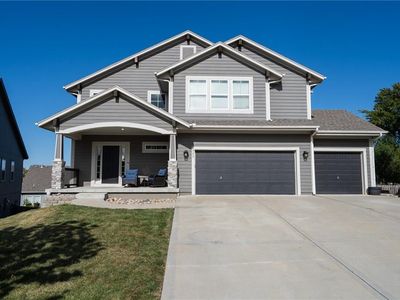 988 N Persimmon Dr, Olathe, KS, 66061