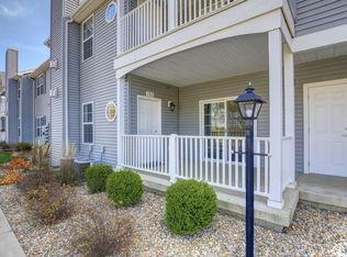 3034 E Stillwater Lndg, Urbana, IL 61802