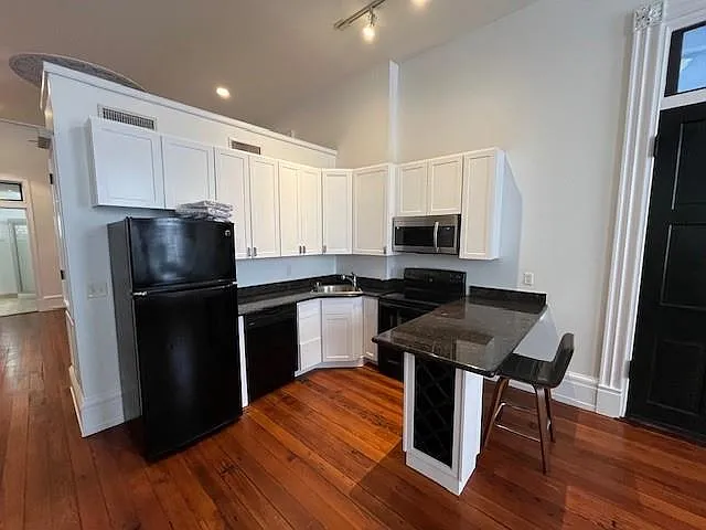 1026 Conti St #1 — Photo 5