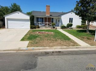 3018 Bucknell St, Bakersfield, CA 93305
