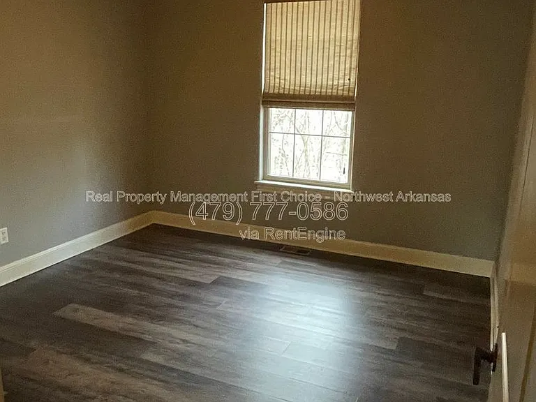 8763 Apple Gln — Photo 22