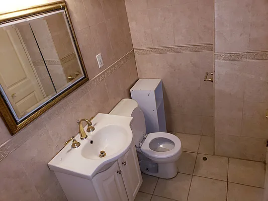 Rented by Metro Garden Realty NYC | media 52
