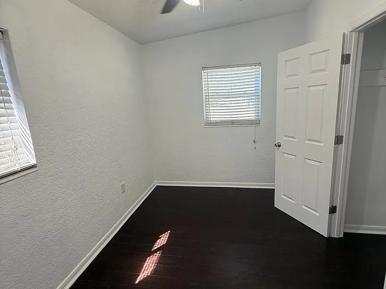 3030 W Napoleon Ave — Photo 8
