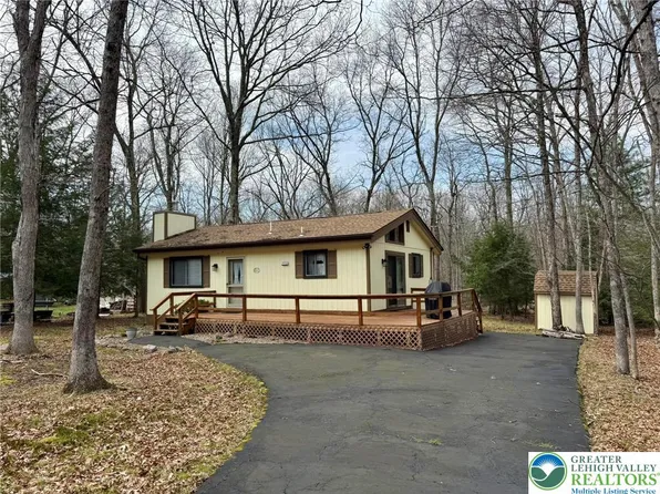 139 Towamensing Trl, Albrightsville, PA 18210