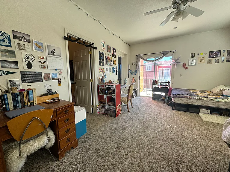 2874 Victoria Ave — Photo 8