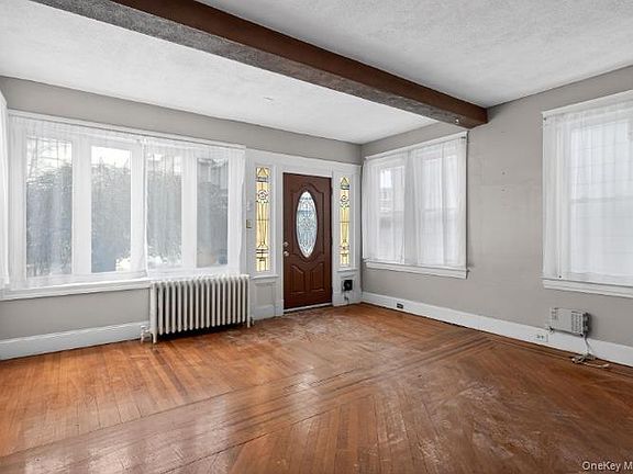 5th image of 64 WATCHOGUE Road