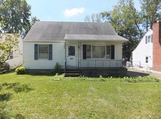 423 Berkshire Rd, Elyria, OH 44035