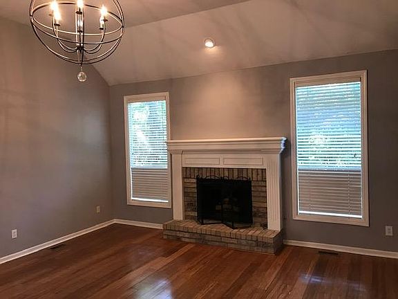 4th image of 13001 W 125th St