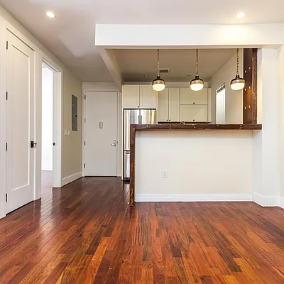 Rented by Nooklyn NYC LLC | media 32