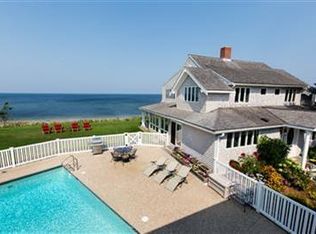 11 Phillips Rd, Sagamore Beach, MA 02562