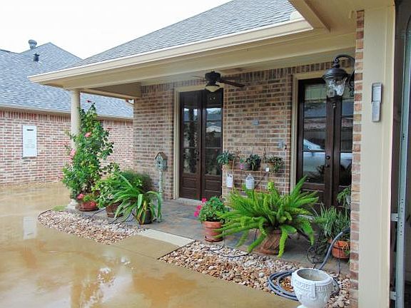 3rd image of 3328 Summer Hill Cir