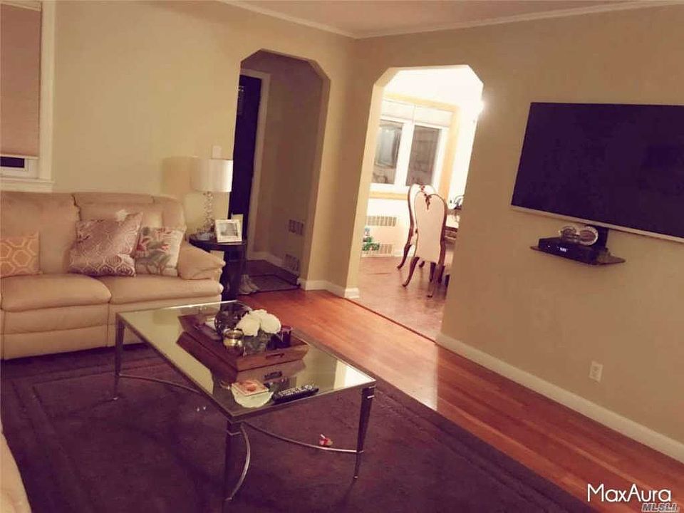 2nd image of 92-25 221st St #92-25