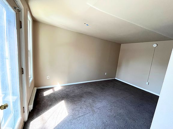 4th image of 344 N 9th St #11394429