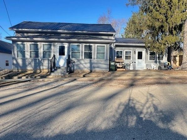 164 N Mad Anthony St, Millersburg, OH 44654