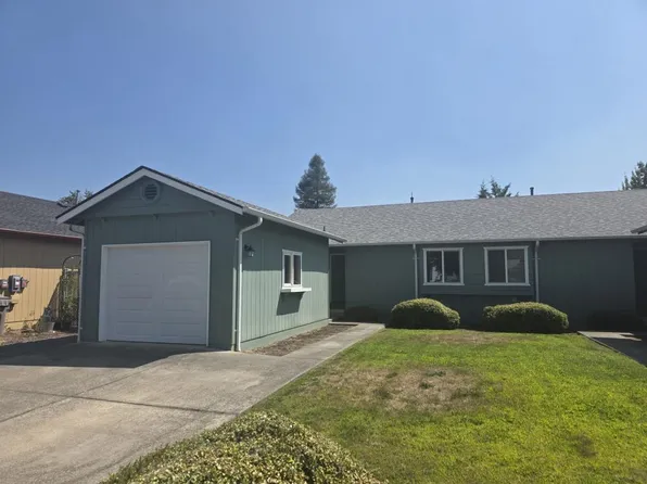2239 SW Bridge St Unit A, Grants Pass, OR 97526