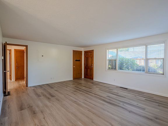 4th image of 11770-11780 SW Bowmont Ln #11770