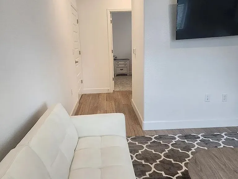 10742 Reeve Ct — Photo 3