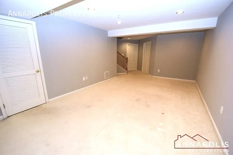 916 Glaze Ct — Photo 25