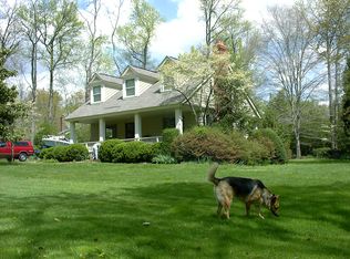 5918 Oak Grove St, Lorton, VA 22079