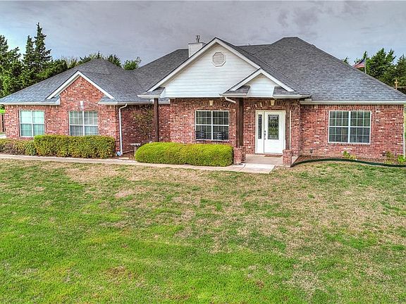 3rd image of 3718 Heatherwood Ln