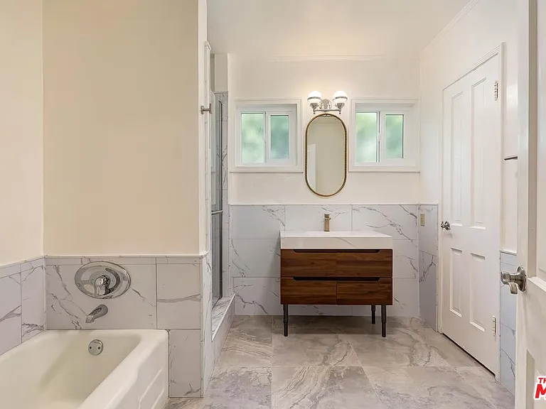 10574 Ashton Ave — Photo 25