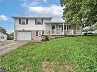 414 N Houcks Rd, Harrisburg, PA 17109
