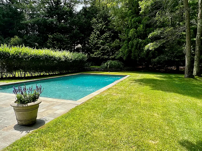 10 Talkhouse Walk — Photo 35