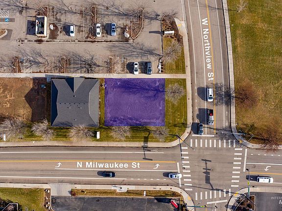 3rd image of 2428 N Milwaukee St