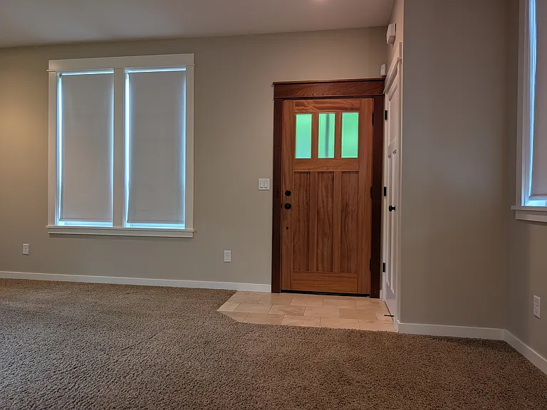 1135 W 28th Ave — Photo 10