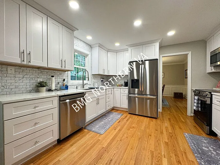 404 Onondio Cir SE — Photo 8