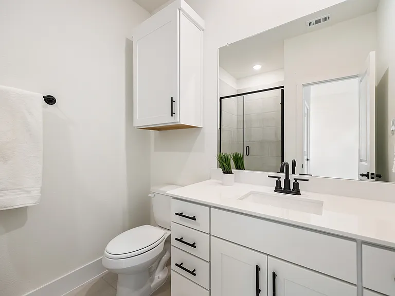 7066 Lathrop Ln — Photo 15