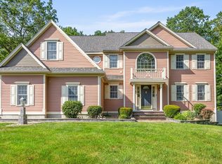 7 Eagles Nest Rd, Westford, MA 01886