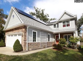 24880 Lake Rd, Bay Village, OH 44140