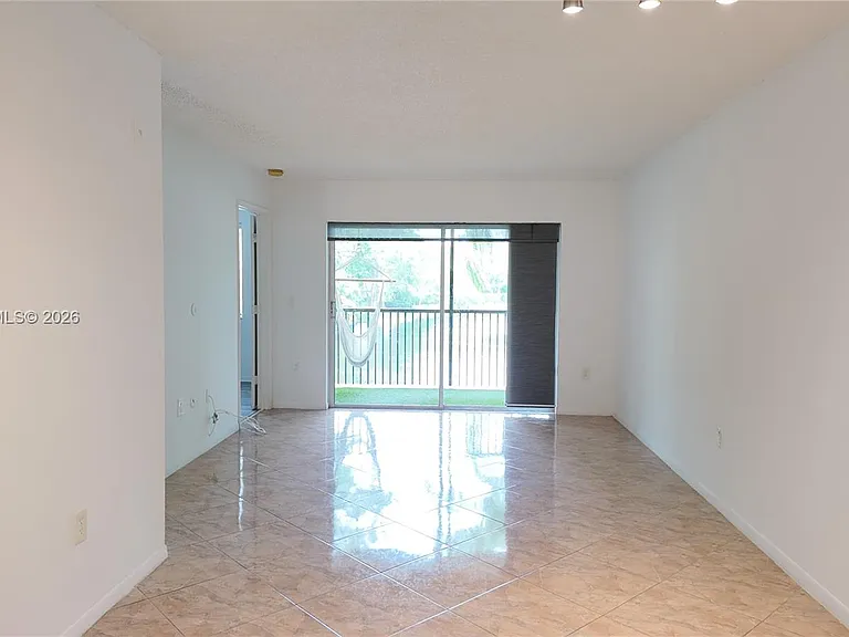 2236 N Cypress Bend Dr #207 — Photo 23