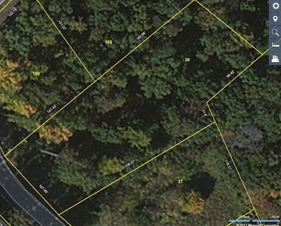 2nd image of 688 Hampton Ln