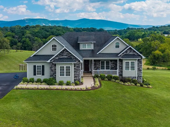 65 Indian Ridge Rd, Greenville, VA 24440